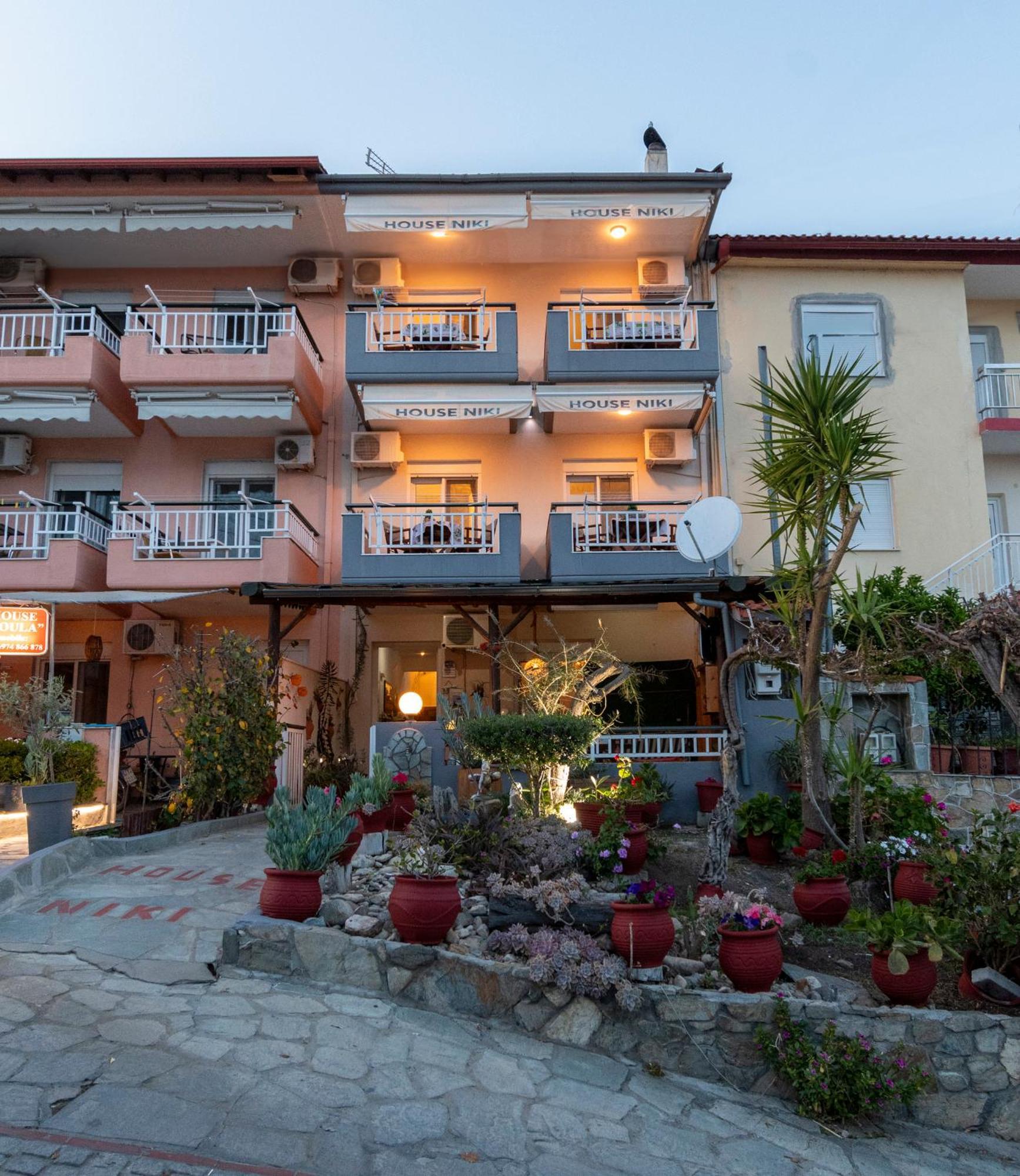 Apartamento House Niki Sarti Exterior foto